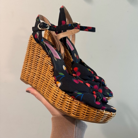 Kate Spade Anita Wedge Sandals Cherry Print 9B - Picture 2 of 7
